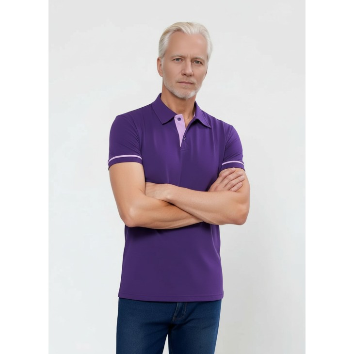 Camisa polo roxa com detalhes em rosa