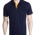 Camisa polo marinho, detalhe amarelo