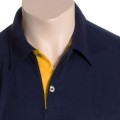 Camisa polo marinho, detalhe amarelo