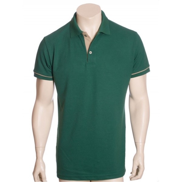 Camisa polo verde musgo com detalhe cáqui