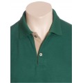 Camisa polo verde musgo com detalhe cáqui