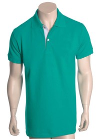 Camisa polo verde com detalhe