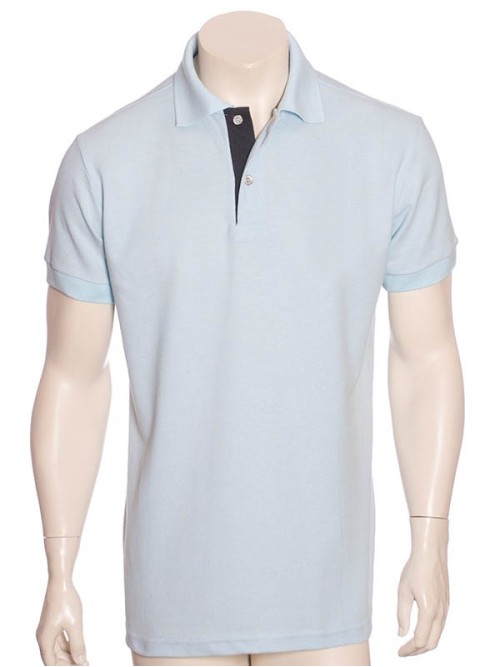 Camisa polo branca com detalhe azul celeste Camisa polo branca com detalhe azul celeste