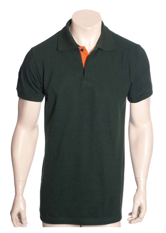 Camisa polo verde musgo com detalhes em laranja