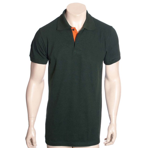 Camisa polo verde musgo com detalhes em laranja