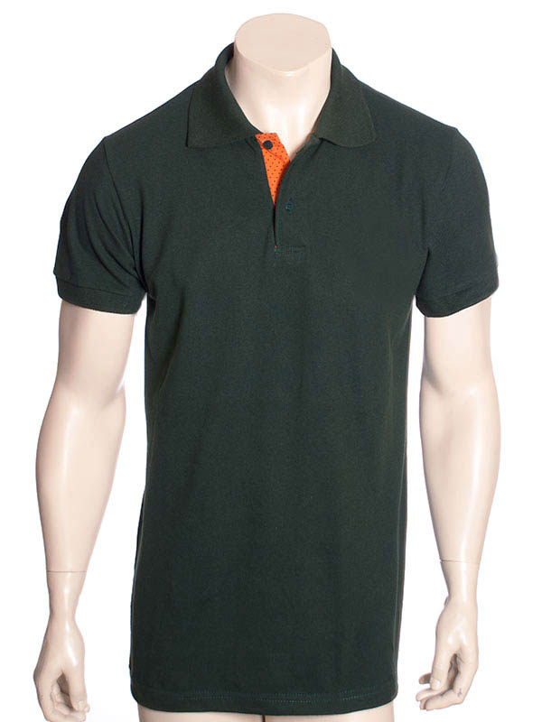 Camisa polo verde musgo com detalhes em laranja Camisa polo verde musgo com detalhes em laranja
