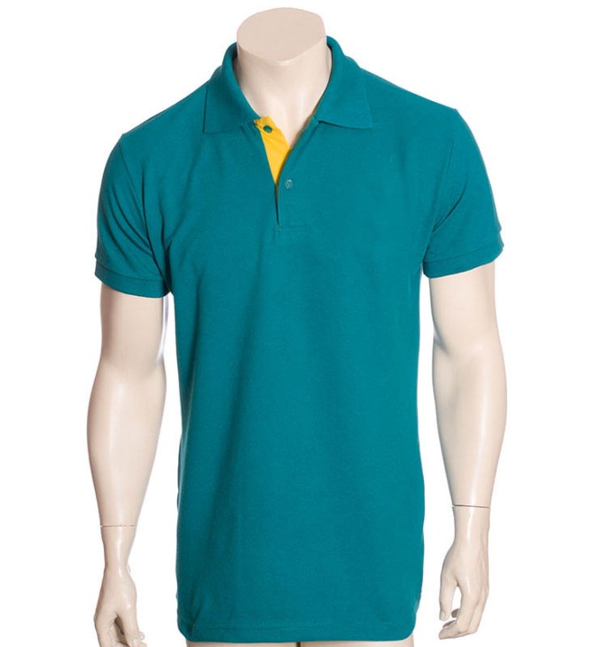 Camisa polo turquesa com detalhes em amarelo