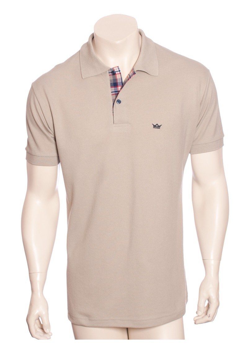 Camisa polo bege com detalhe xadrez