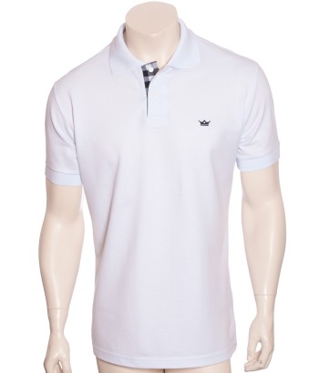 Camisa polo branca com detalhe xadrez