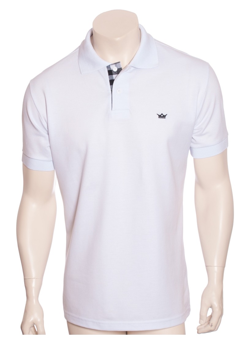 Camisa polo branca com detalhe xadrez