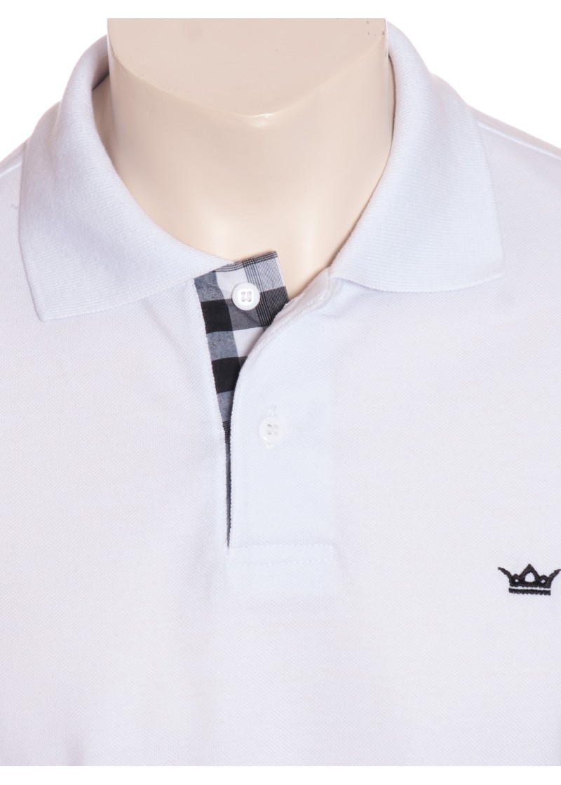 Camisa polo branca com detalhe xadrez
