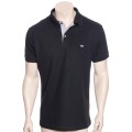 Camisa polo chumbo com detalhe listrado