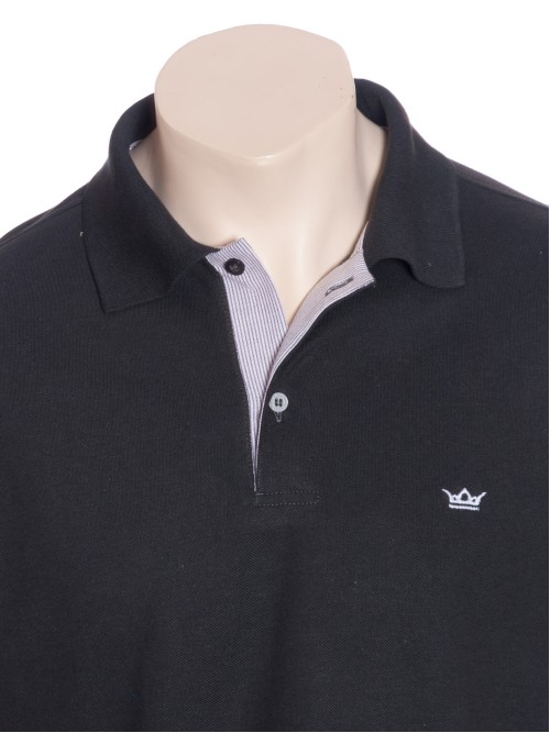 Camisa polo chumbo com detalhe listrado Camisa polo chumbo com detalhe listrado