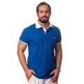 Camisa polo azul com detalhes branco