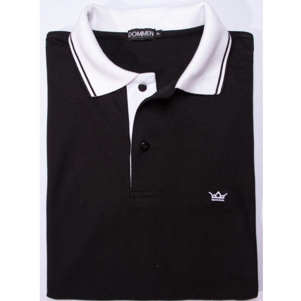Camisa polo preta com detalhe branco