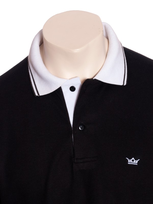Camisa polo preta com detalhe branco Camisa polo preta com detalhe branco