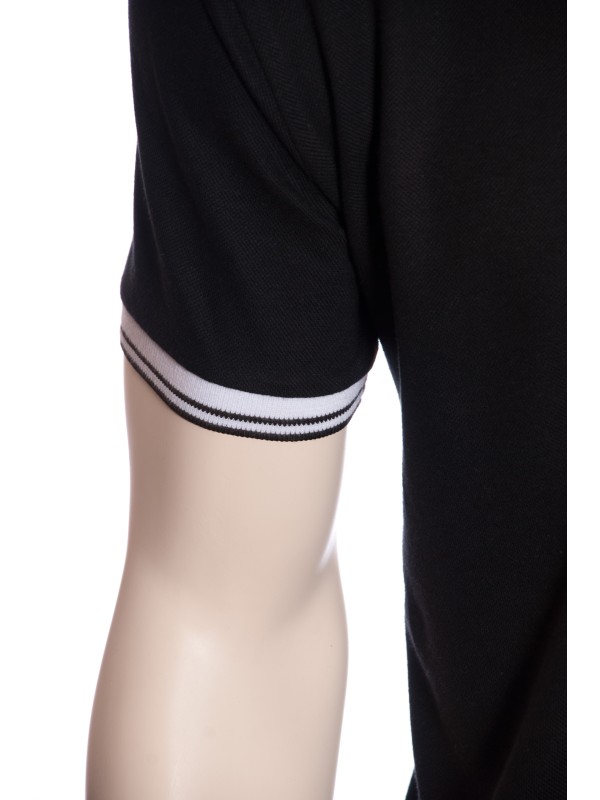 Camisa polo preta com detalhe branco Camisa polo preta com detalhe branco