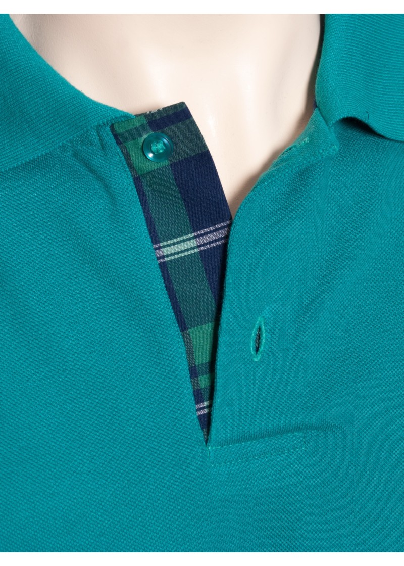 Camisa polo verde com detalhe xadrez
