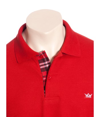 Camisa polo vermelha com detalhe xadrez
