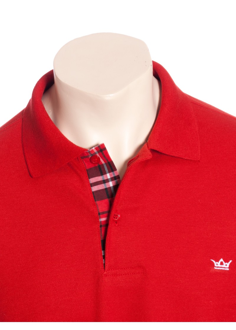 Camisa polo vermelha com detalhe xadrez