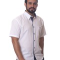 Camisa social branca com detalhe manga curta