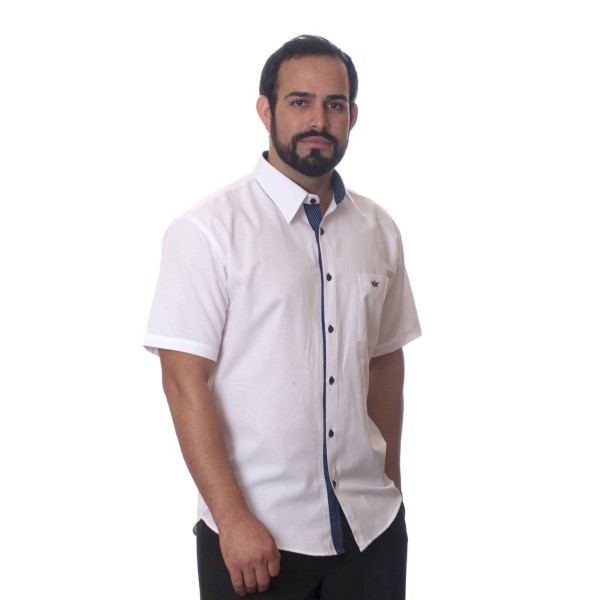 Camisa social branca com detalhe manga curta