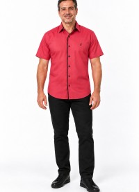 Camisa social masculina de tricoline manga curta com detalhe na frente, vermelha