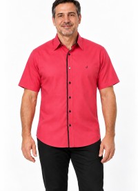 Camisa social masculina de tricoline manga curta com detalhe na frente, vermelha