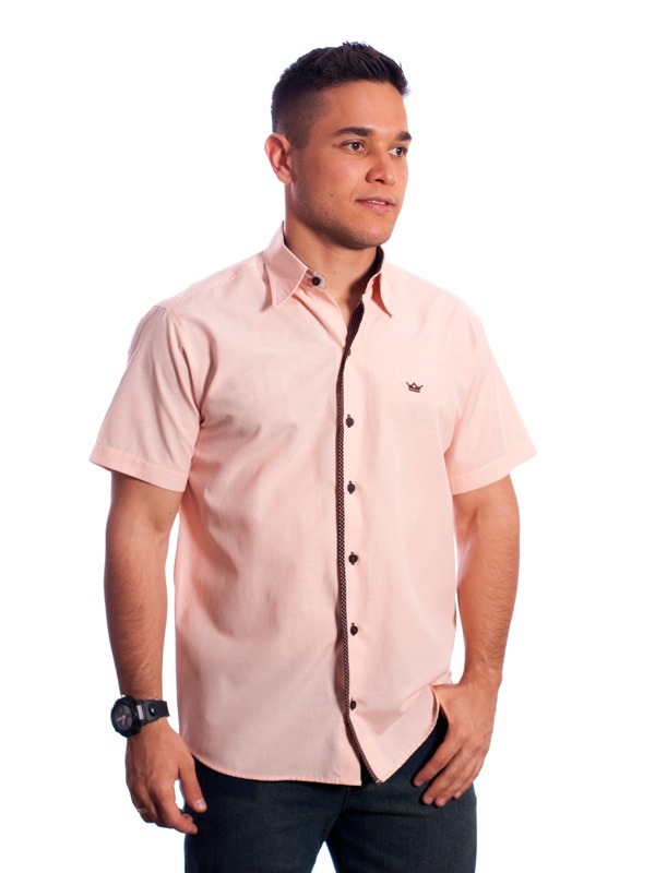 Camisa social masculina de tricoline manga curta com detalhe na frente, salmão