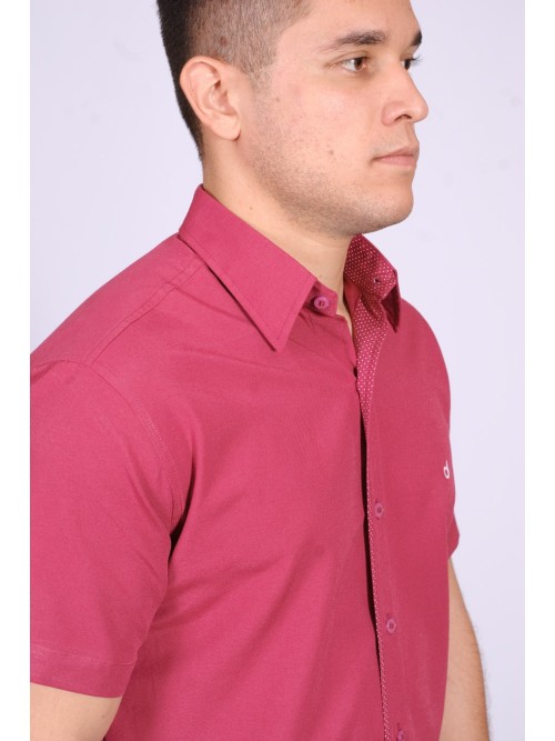 Camisa pink de manga curta em tricoline com detalhe. Camisa pink de manga curta em tricoline com detalhe.