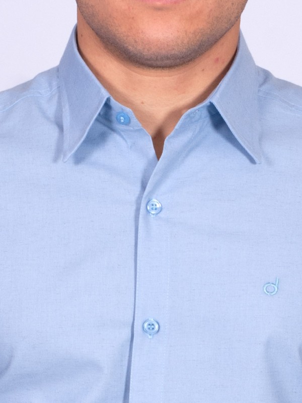 Camisa manga curta de linho misto azul claro Camisa manga curta de linho misto azul claro