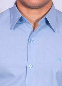 Camisa manga longa de linho misto azul claro