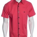 Camisa social masculina de tricoline manga curta com detalhe na frente, vermelha