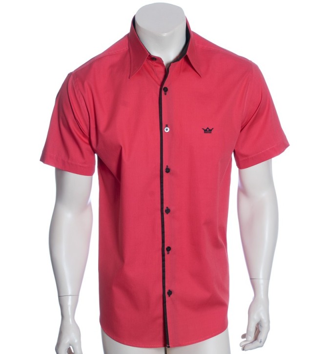 Camisa social masculina de tricoline manga curta com detalhe na frente, vermelha
