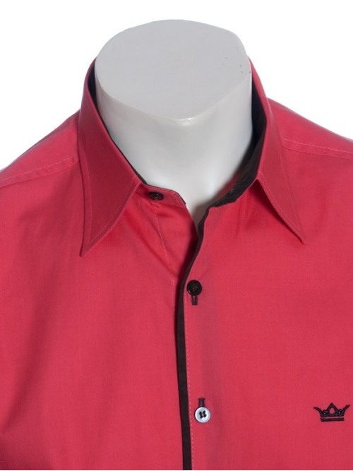 Camisa social masculina de tricoline manga curta com detalhe na frente, vermelha Camisa social masculina de tricoline manga curta com detalhe na frente, vermelha