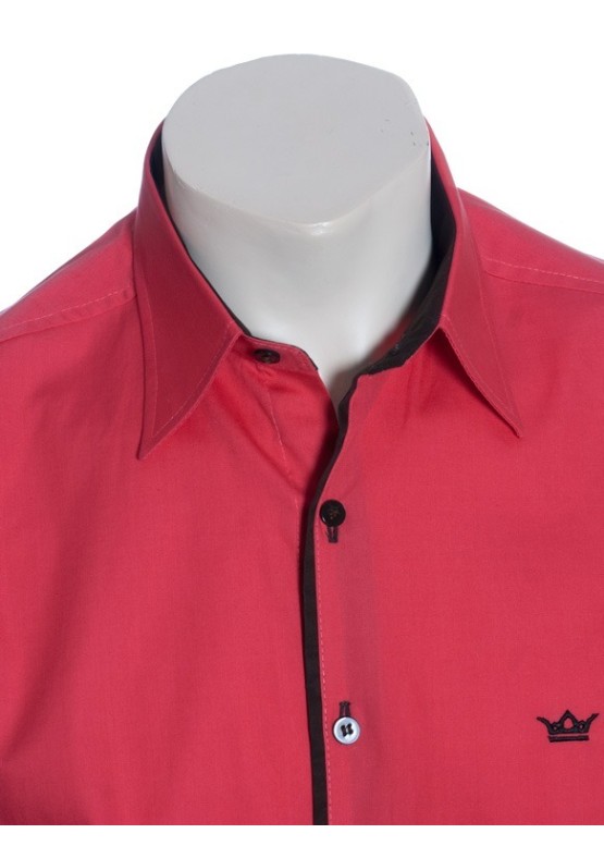 Camisa social masculina de tricoline manga curta com detalhe na frente, vermelha