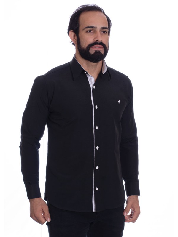 Camisa masculina com detalhe branco e preto de tricoline manga longa