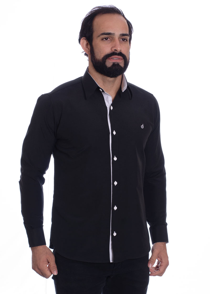 Camisa masculina com detalhe branco e preto de tricoline manga longa