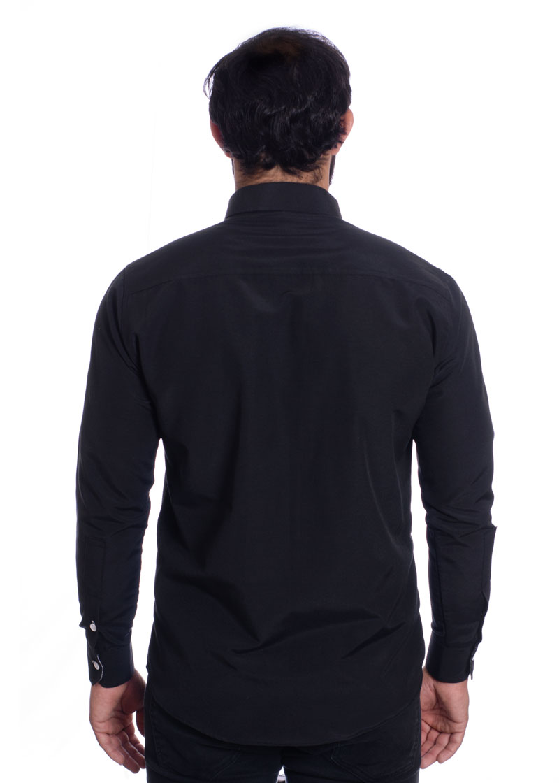 Camisa masculina com detalhe branco e preto de tricoline manga longa