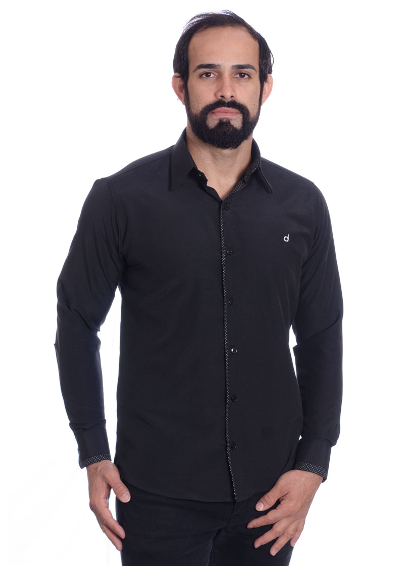 Camisa preta com detalhe na frente masculina de tricoline manga longa