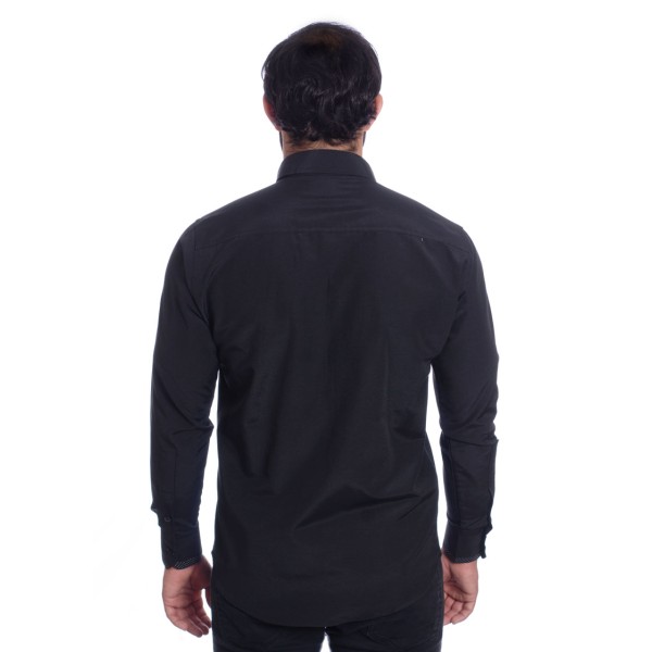 Camisa preta com detalhe na frente masculina de tricoline manga longa