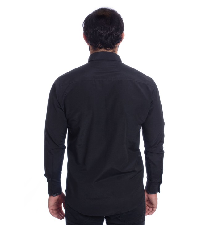 Camisa preta com detalhe na frente masculina de tricoline manga longa Camisa preta com detalhe na frente masculina de tricoline manga longa