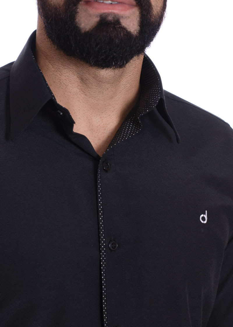 Camisa preta com detalhe na frente masculina de tricoline manga longa
