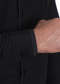 Camisa preta com detalhe na frente masculina de tricoline manga longa