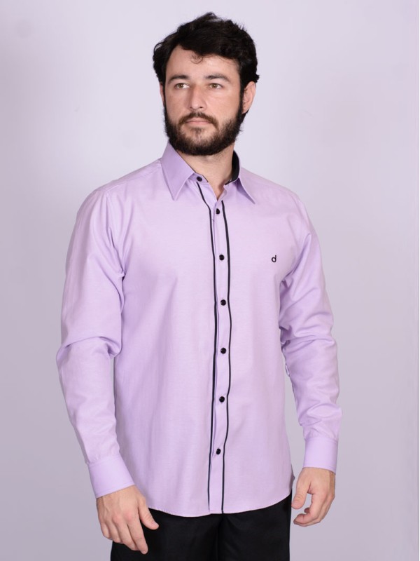 Camisa social lilás de algodão manga longa detalhe preto
