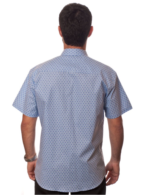 Camisa masculina azul claro estampado manga curta algodão Camisa masculina azul claro estampado manga curta algodão