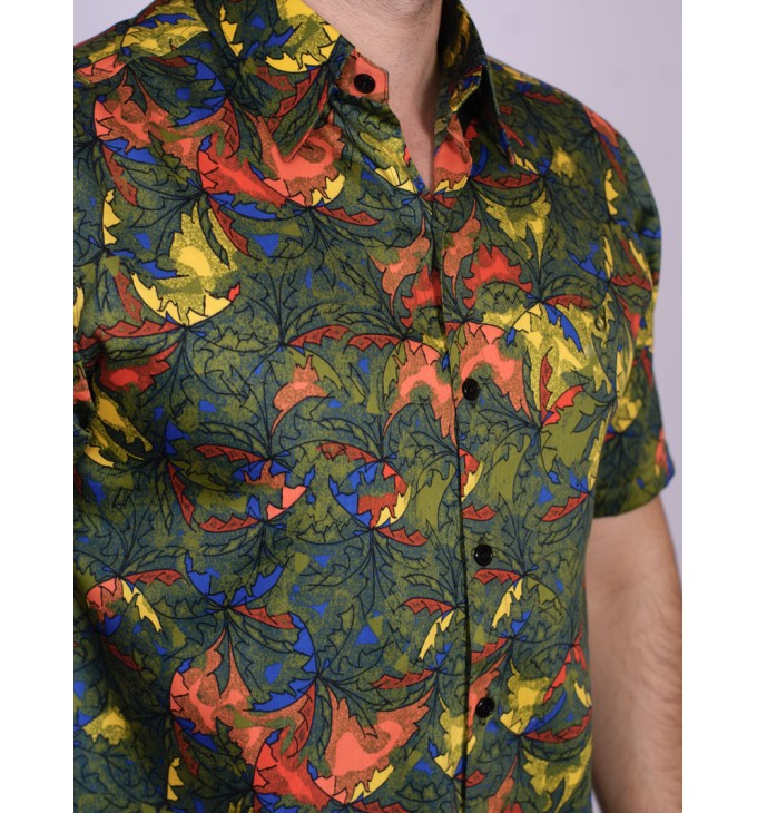 Camisa estampada verde musgo de algodão manga curta Camisa estampada verde musgo de algodão manga curta