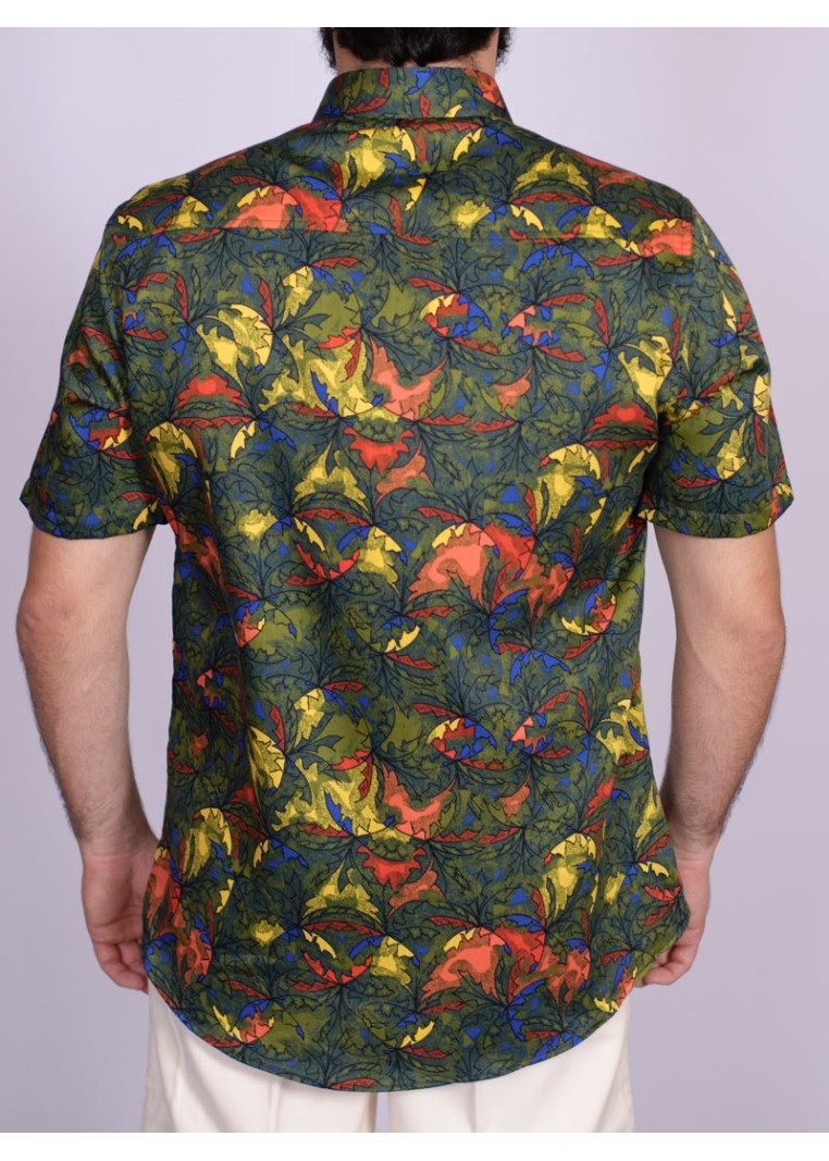 Camisa estampada verde musgo de algodão manga curta