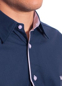 Camisa social marinho masculina de algodão manga curta detalhe branco