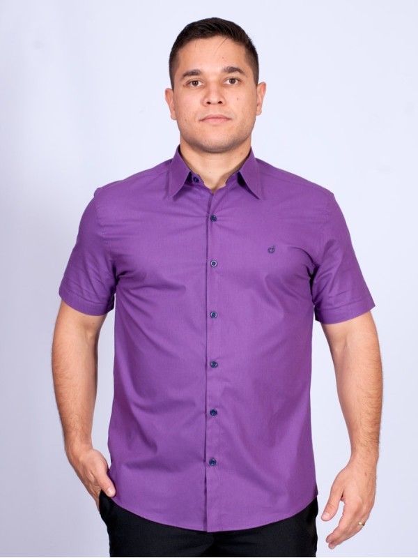 Camisa social roxa com detalhes de manga curta Camisa social roxa com detalhes de manga curta